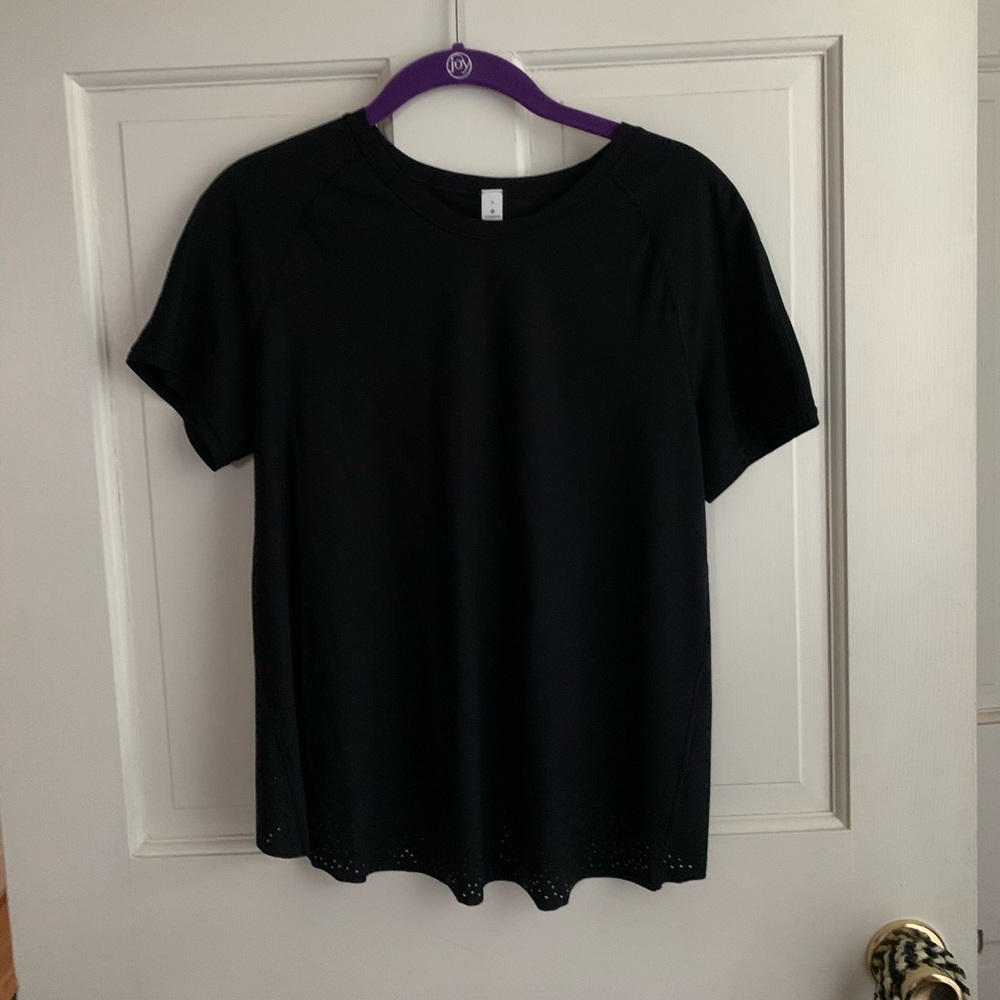 LULULEMON TOP